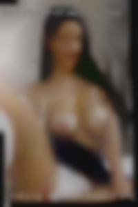 Looking for an exploring partner swingers  from South Dakota!